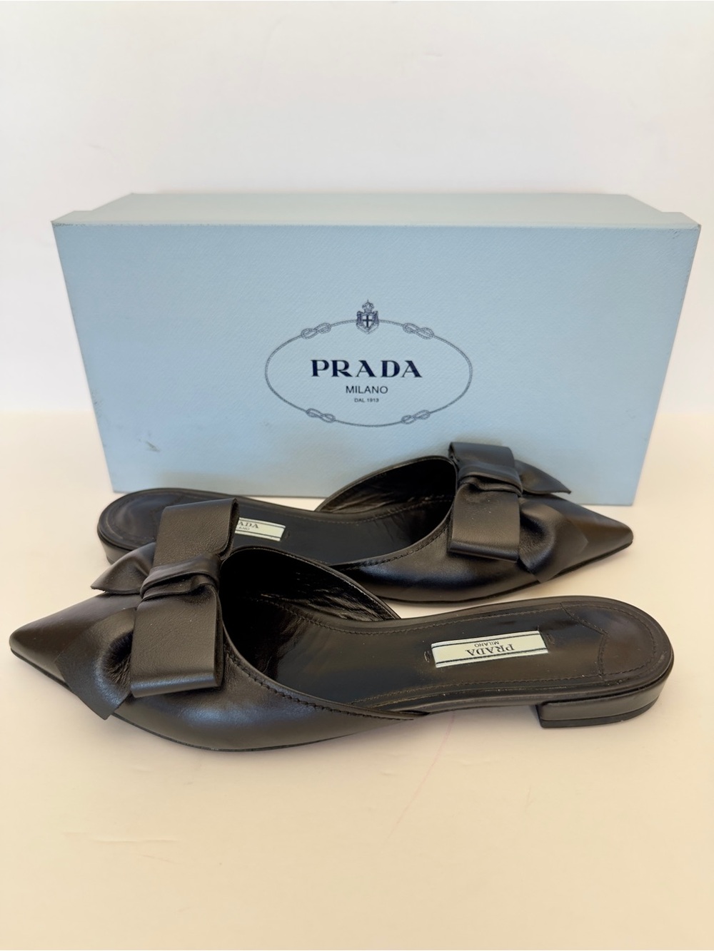 Prada Black Leather Bow Pointed-Toe Slide/mule. Size 8